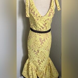 L'Atiste by Amy Yellow and Black Eyelet SZ S used a couple of times small defect